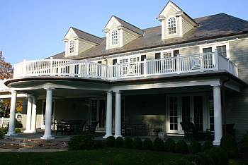 Deck Railings with Low Voltage Lighting