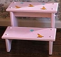step stool pink ducks.jpg (28176 bytes)